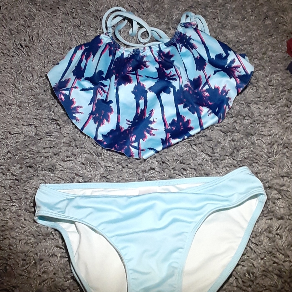 Cute trendy bikini set size 10 by Harper Canyon